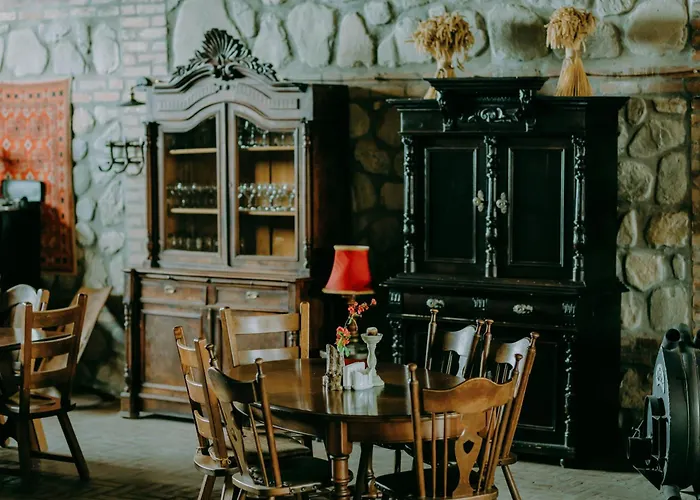 Hotel & Wine Cellar Arge