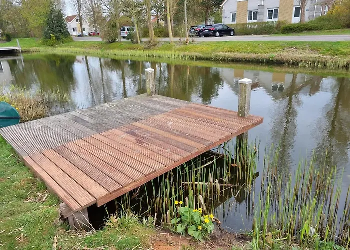 Prachtige Vakantievilla Aan Ijsselmeer Makkum