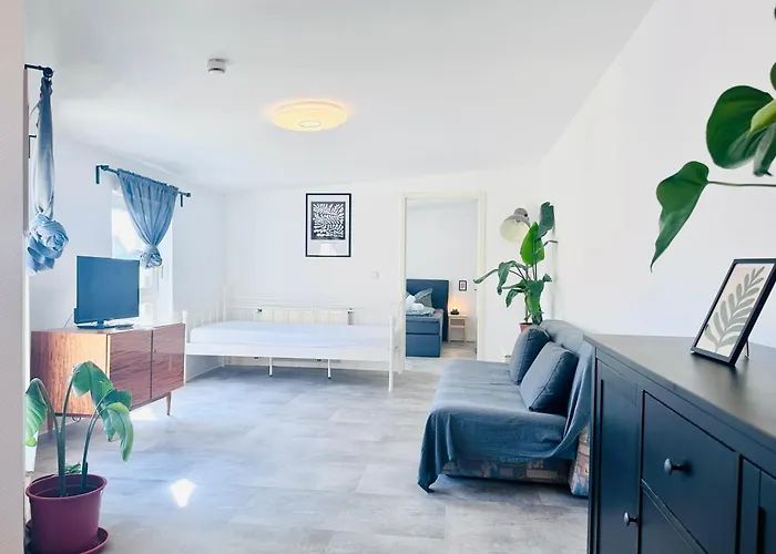 Apartmenthaus am Dom - Zentrum&Ruhige Lage, Perfekt für Business Trip, Auch für Familie, Viel Platz mit Küche