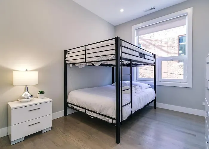 Stunning Condo #2 - Downtown River North