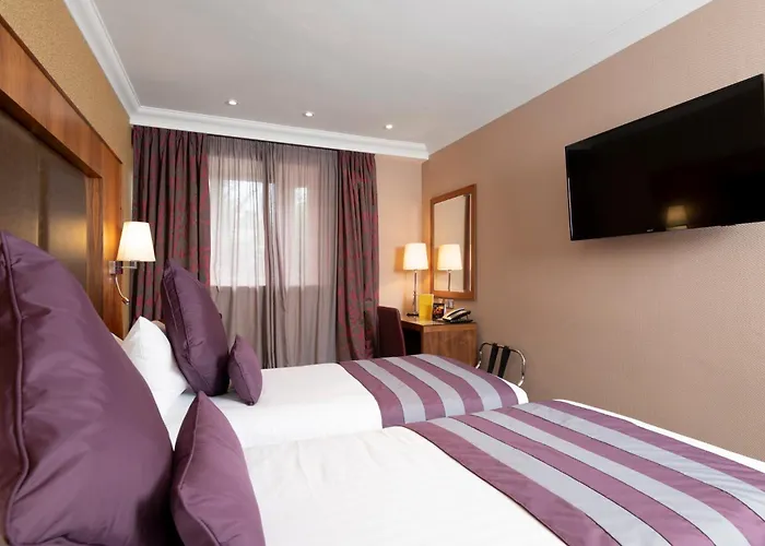Donnington Manor Hotel