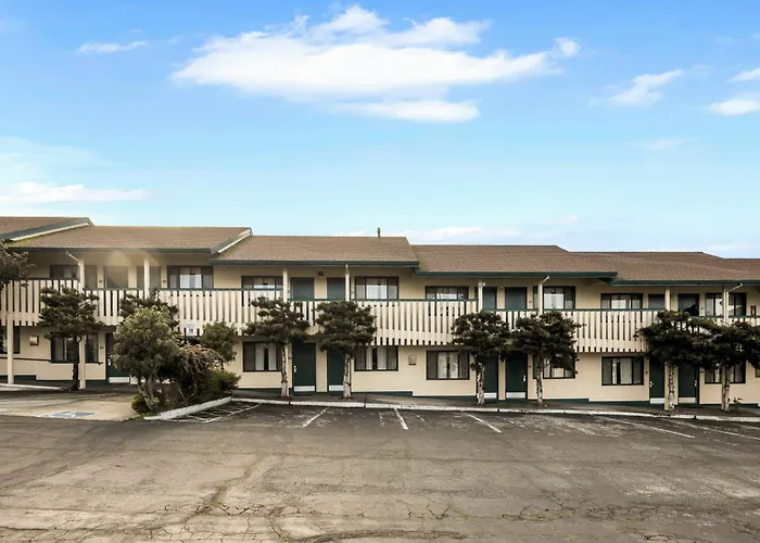 Scottish Fairway Inn