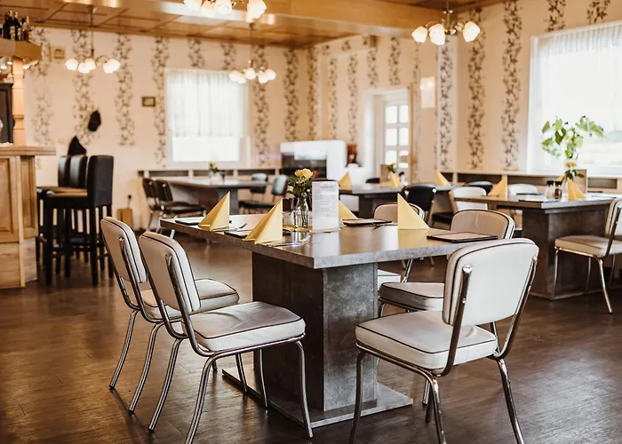 REBENTISCH - Hotel FERIENWOHNUNGEN Restaurant
