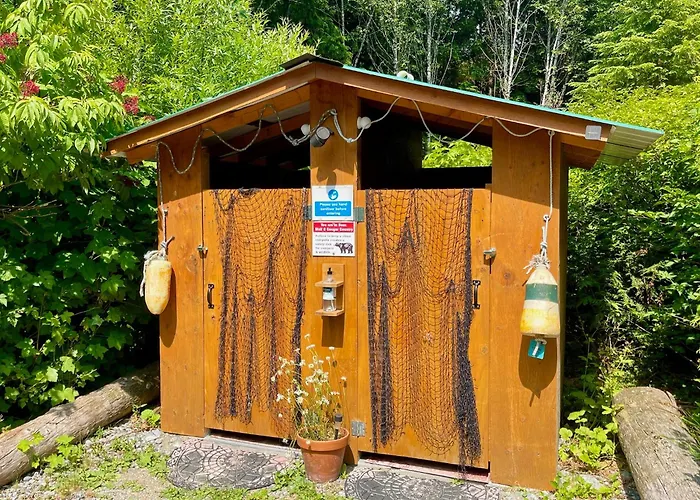 So Damn Lucky Glamping