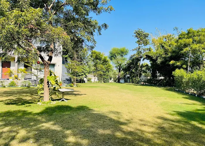 Dev Villa Resort