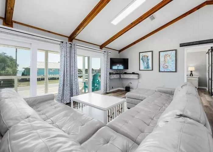 St. George Island Beach House W/ Balcony & Gulf Views