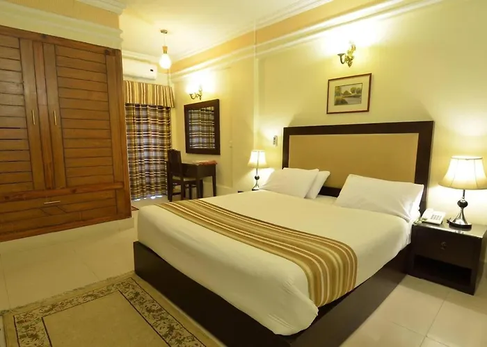 Pak Continental Hotel
