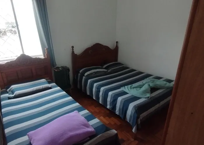 Flor De Lis Hostel