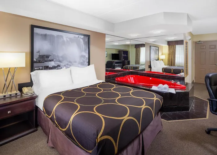 Super 8 By Wyndham Niagara Falls By The Falls