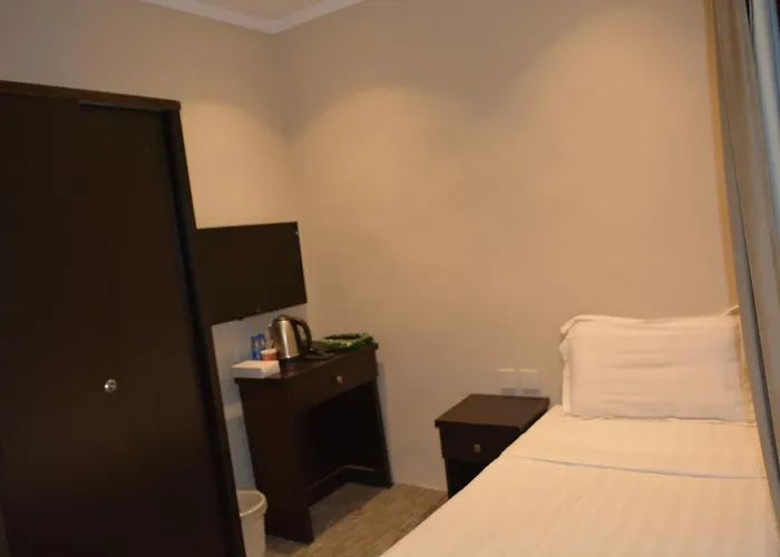فندق كنان العزيزية Kinan Al Aziziyah Hotel