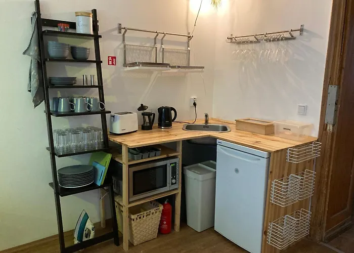 Minimal Hostel No 41