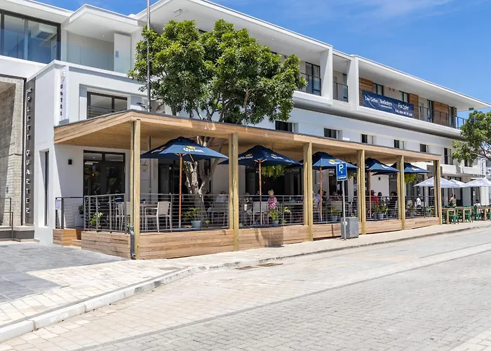 Plett Quarter Hotel - Lion Roars Hotels&Lodges