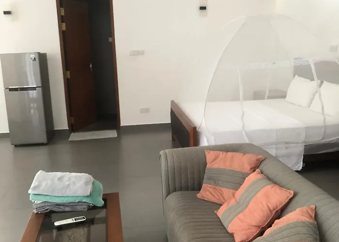 Hotel Paradiso,