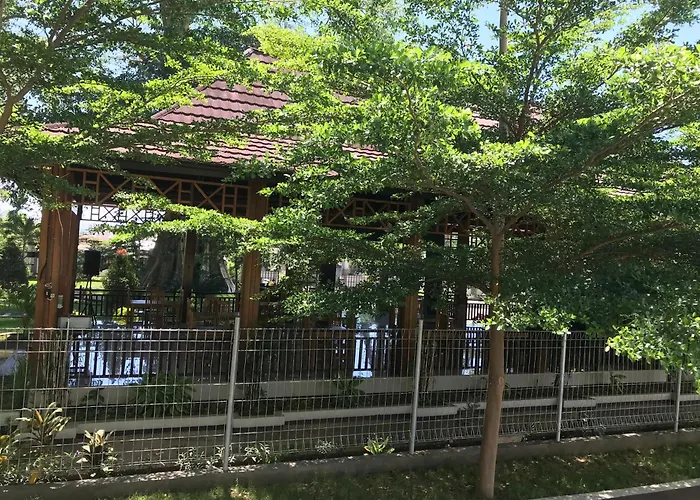 Pohon Purba Resort & Restaurant