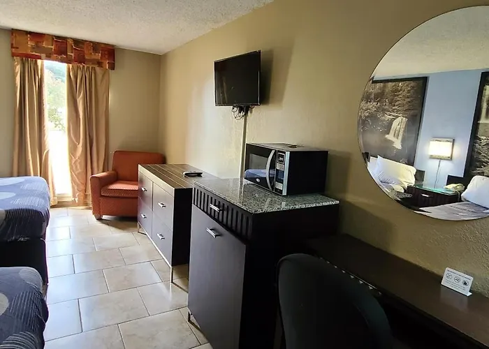 Fairview Inn & Suite