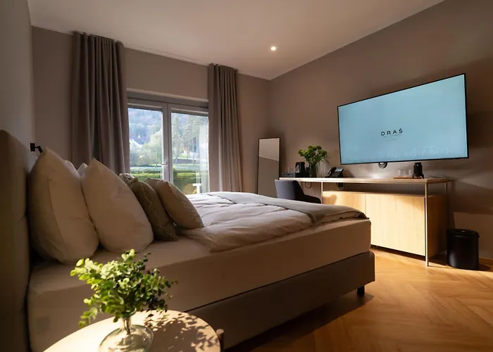 Hotel Dras