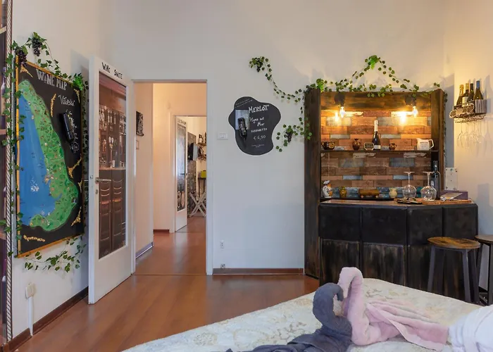 Lodge&Art Hostel