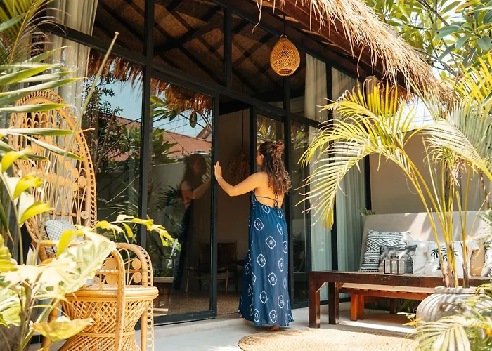 Hani Hideaway