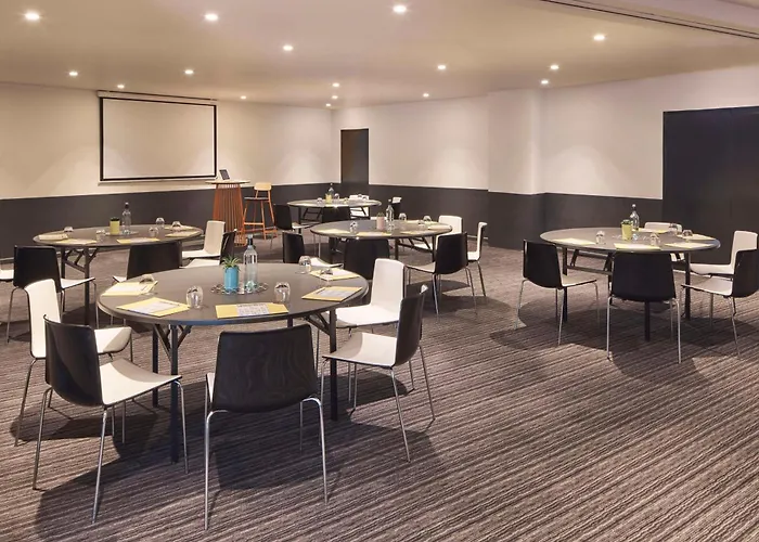 Atura Albury