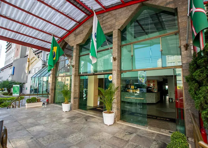 Hotel Golden Park Curitiba By Nacional Inn