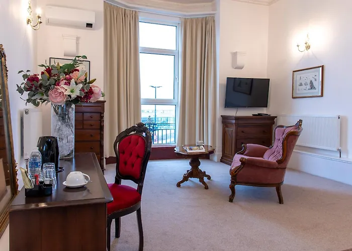 Keppels Head Hotel