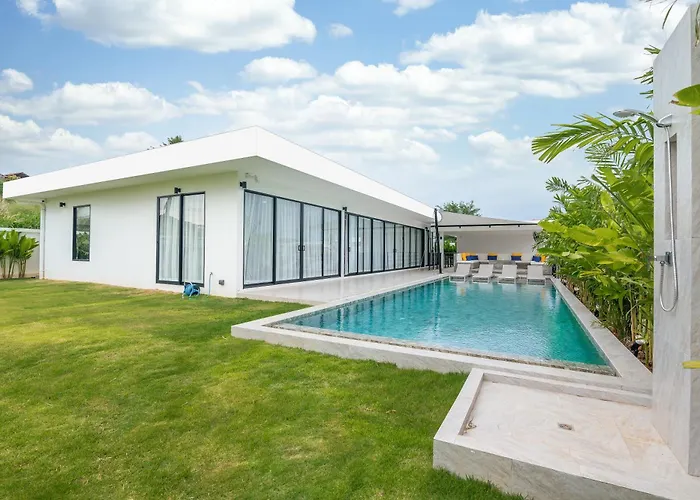 Mango Hill Residence