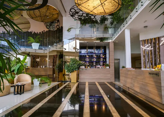 Hotel Crystal Light