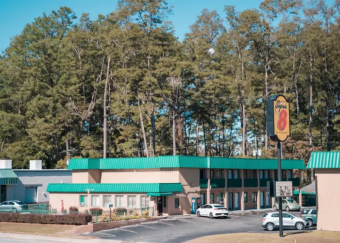 Super 8 By Wyndham Columbia/Ft. Jackson Sc