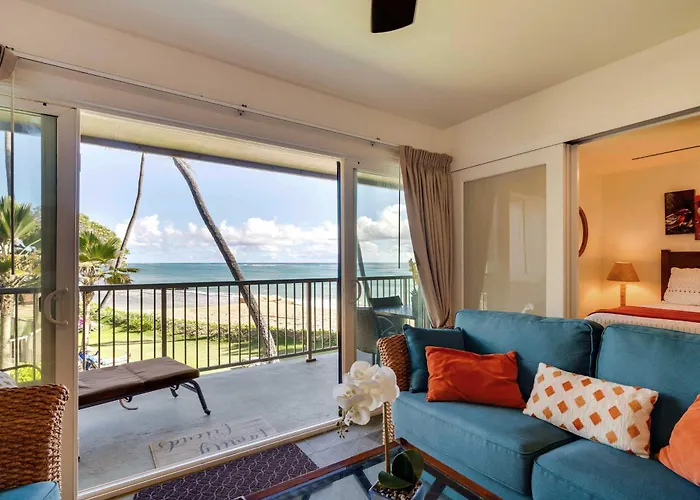 Waipouli Beachfront Condo W/ Balcony + Ocean Views
