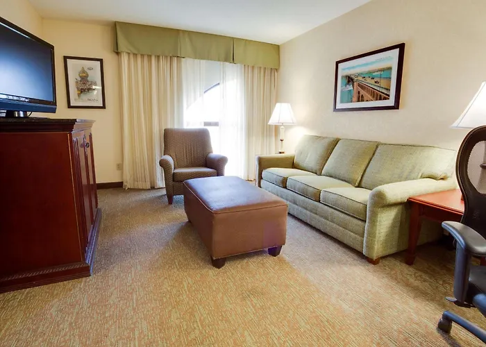 Pear Tree Inn St Louis Convention Center