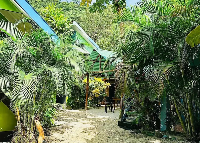 Playa Santa Teresa (Puntarenas) Beach hotels