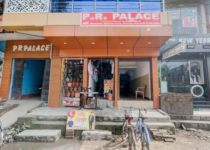 Oyo P R Place