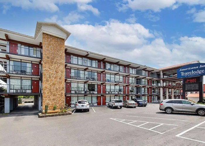 Americana Inn A Travelodge By Wyndham