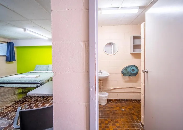 Hostels in Airlie Beach