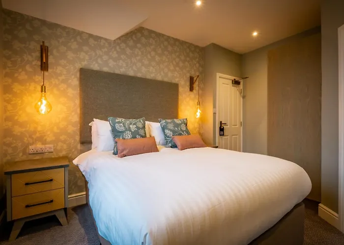 Ambleside City Center Hotels