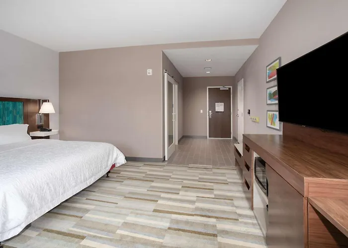 Watsonville Hotels