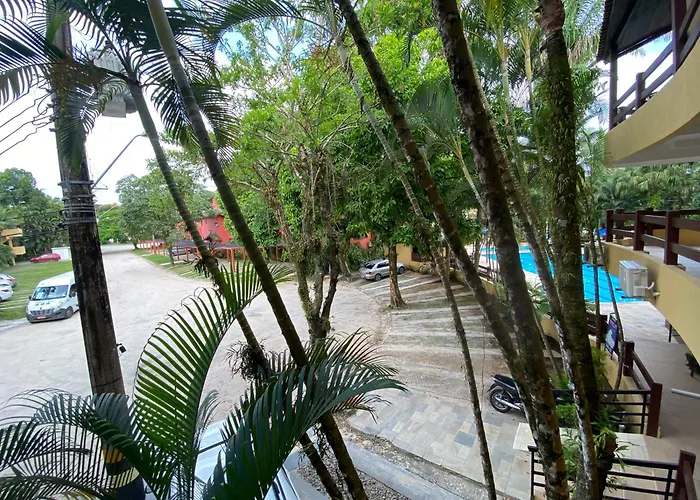 Flat 233 Riviera de São Lourenço, Bertioga Amarílis 3 piscinas climatizadas, carregador veiculo elétrico, Apartamento Duplex inteiro, cozinha equipada completa, serviço de praia final semana, limpeza e trocas diária de toalhas,