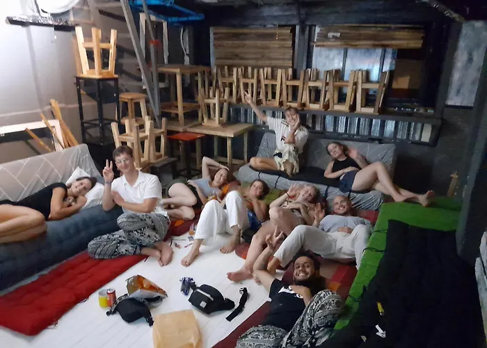Dormsin Social