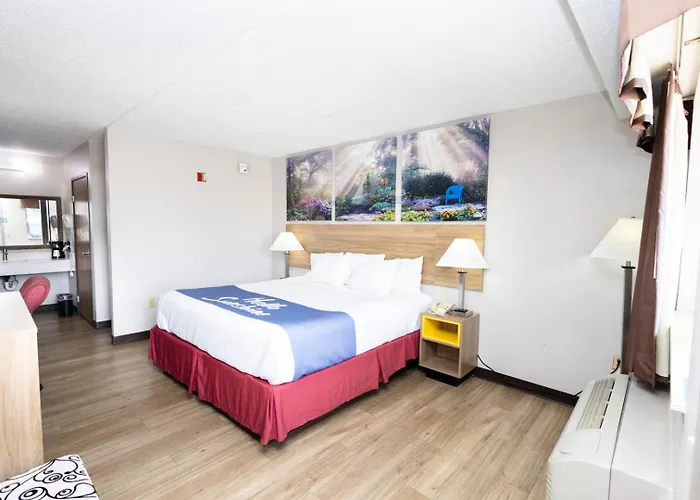 Days Inn By Wyndham Dayton Huber Heights Northeast