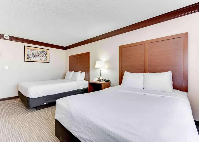 Best Western Movie Manor