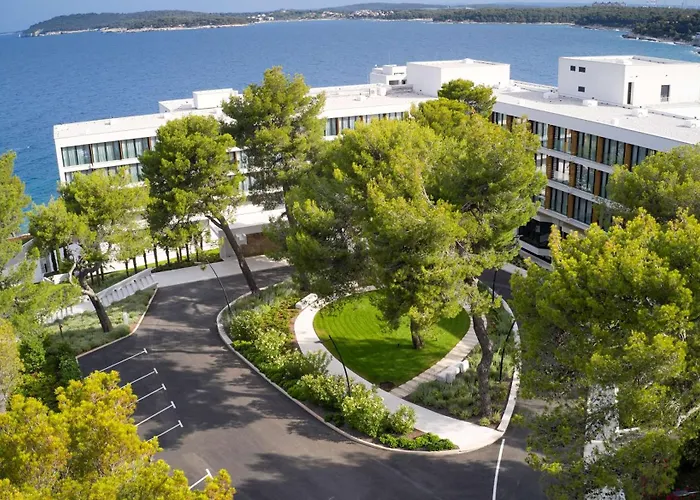 Hotels in Selina
