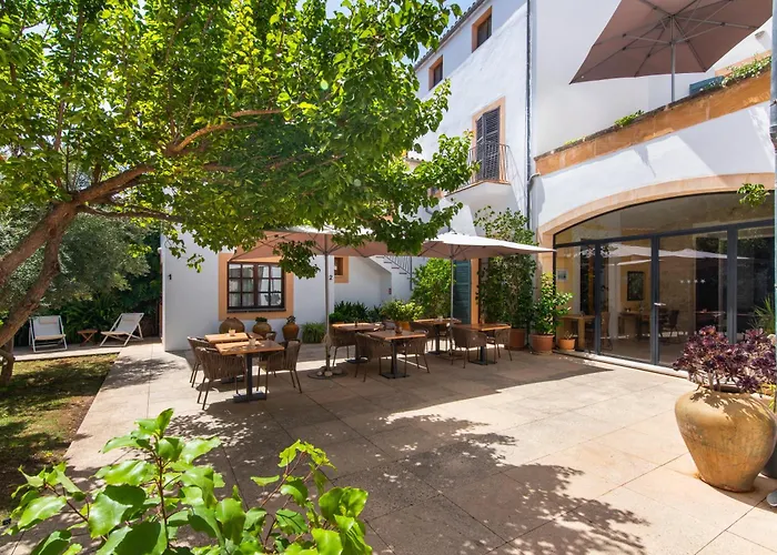 Hotels in Artá