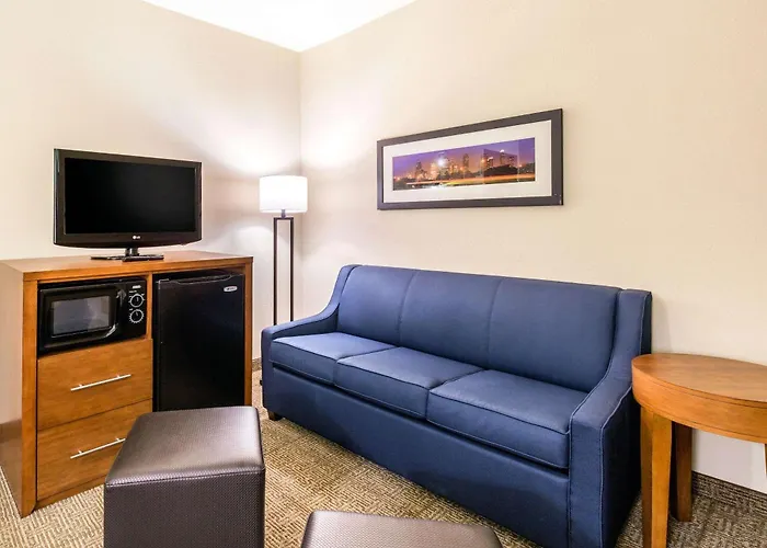 Comfort Suites Humble Bush Intercontinental Airport