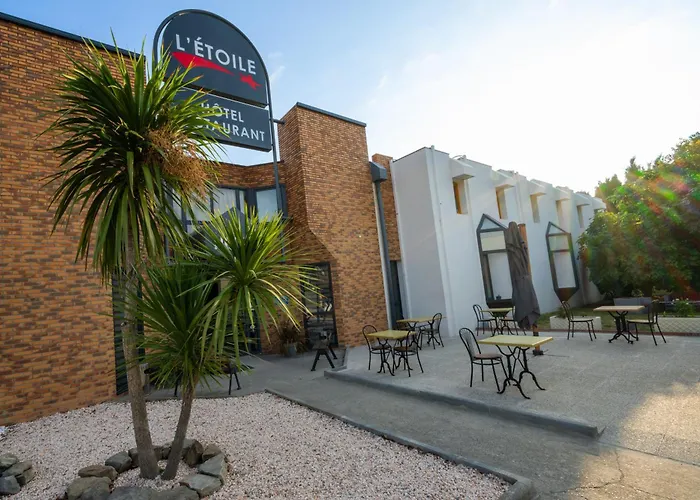 Hotel L'Etoile Aeroport - A61