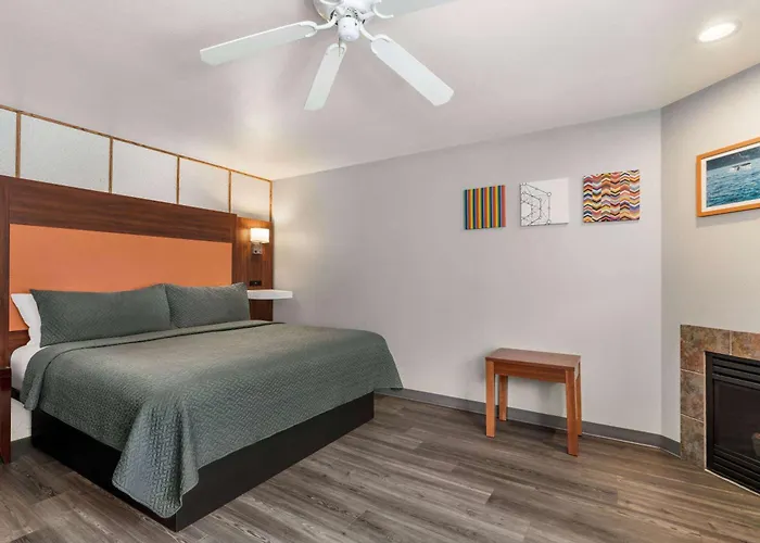 Travelodge By Wyndham Depoe Bay