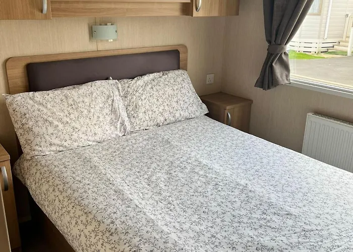 The Luxury Break Sleeps 6 At Kingfisher Court South Facing