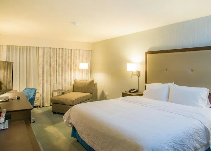 Hampton Inn & Suites Jackson Coliseum