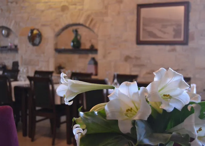 Griffon Hotel