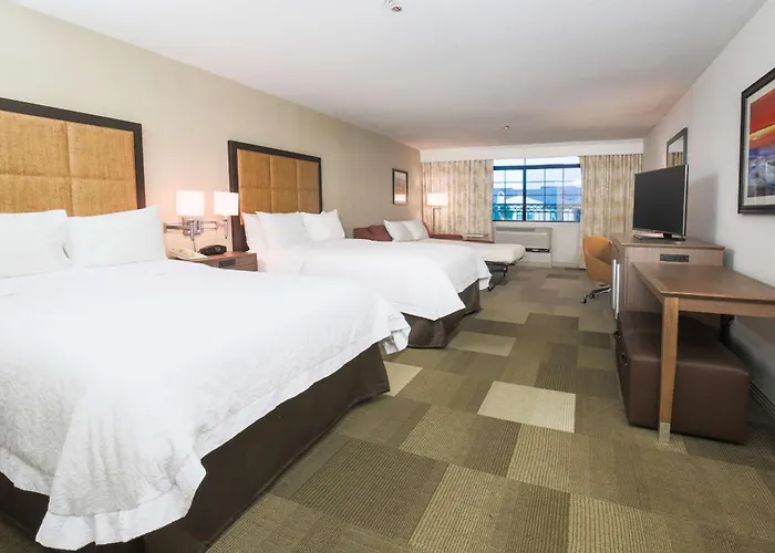 Hampton Inn & Suites Camarillo