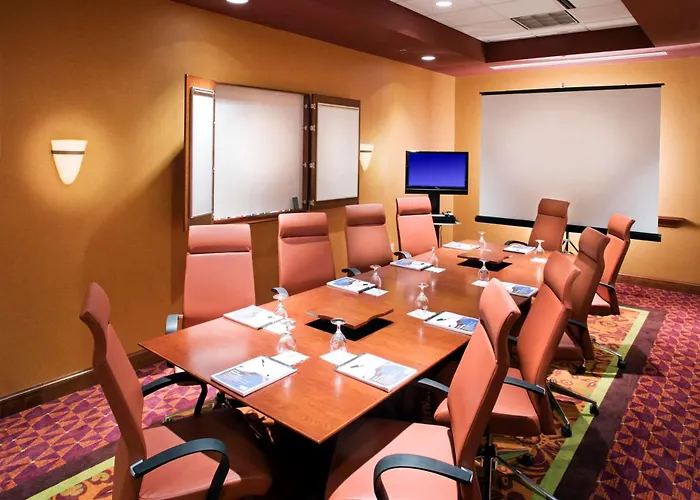 Embassy Suites East Peoria Hotel And Riverfront Conference Center
